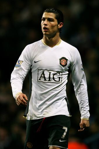 【战报】2025LPL春季赛IG 2-1 V5，IG成功闯入季后赛